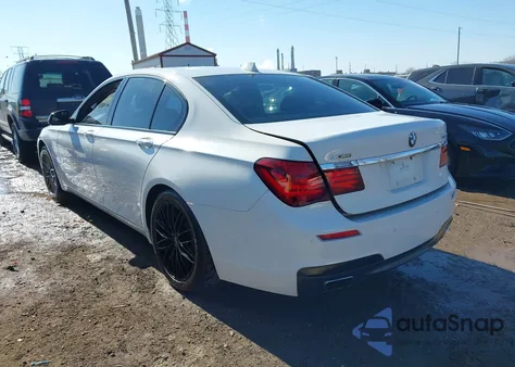 2013 BMW 750I xDrive z USA, uszkodzony, nr VIN WBAYB6C58DD223812